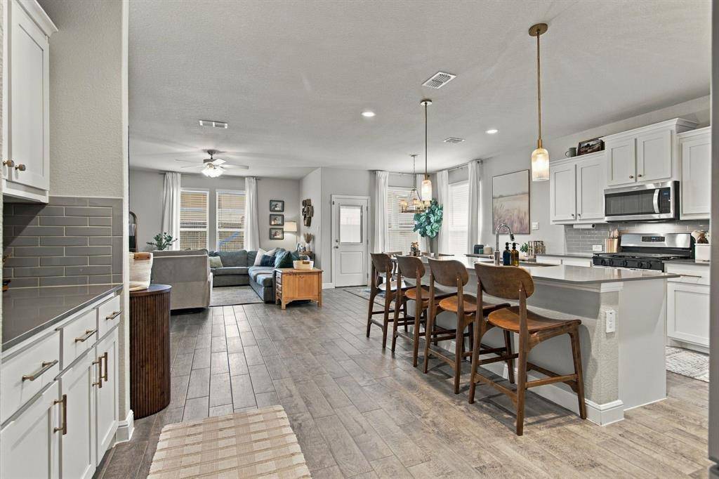 15532 Halstead Lane, Fort Worth, TX 76247