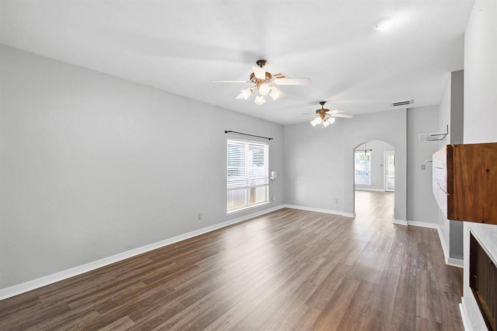 1116 Grey Fox Drive, Savannah, TX 76227