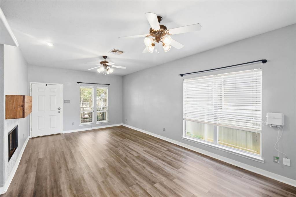 1116 Grey Fox Drive, Savannah, TX 76227