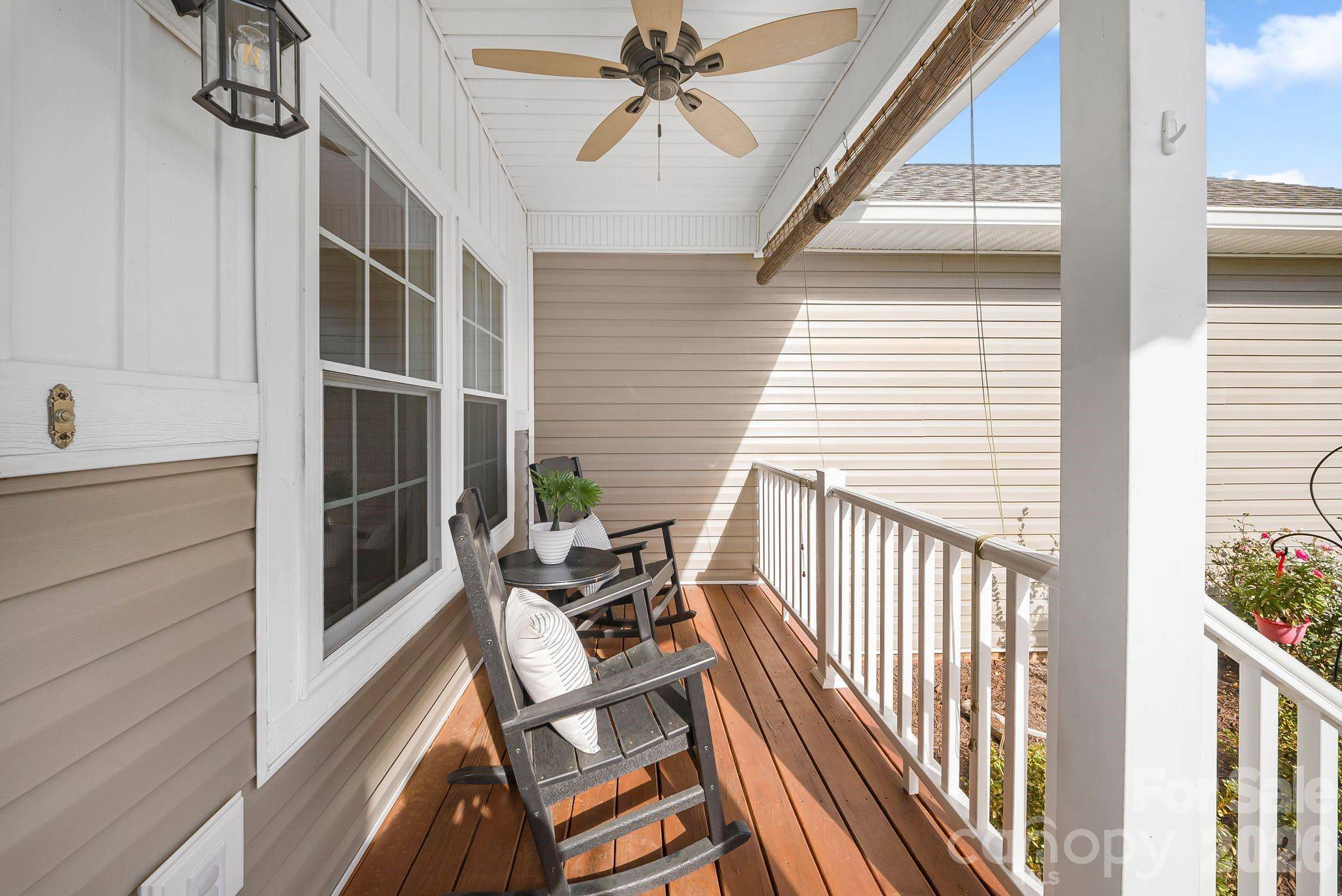 457 Riverwind DR, Hendersonville, NC 28739