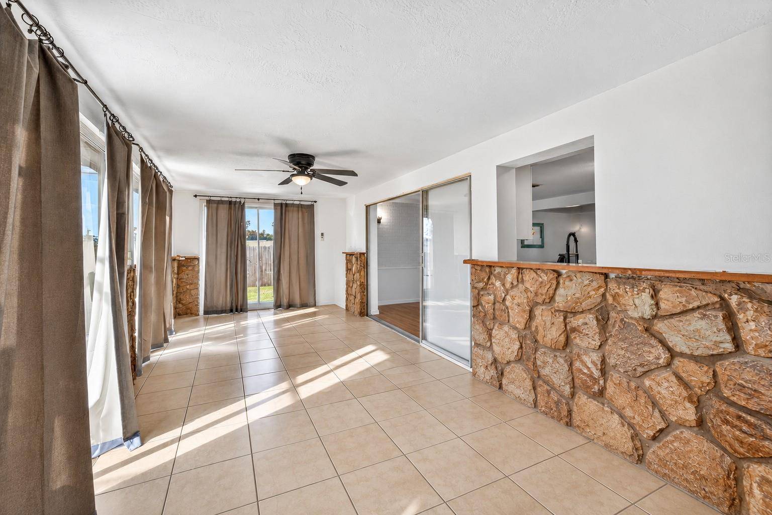 5404 FRONT DR, Holiday, FL 34690