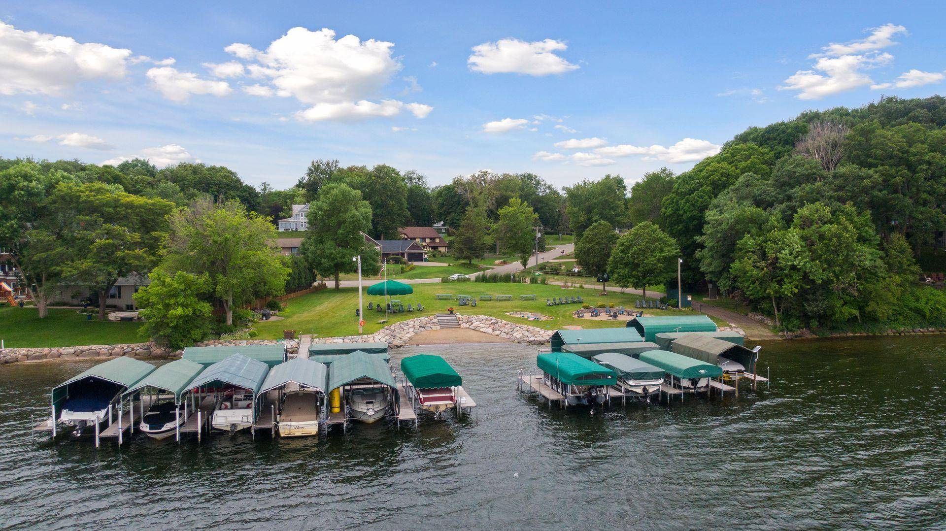 4430 Shady LN, Minnetrista, MN 55364