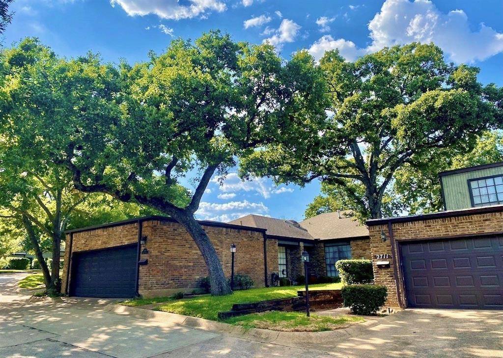 2709 Fairway Park Street, Grand Prairie, TX 75050