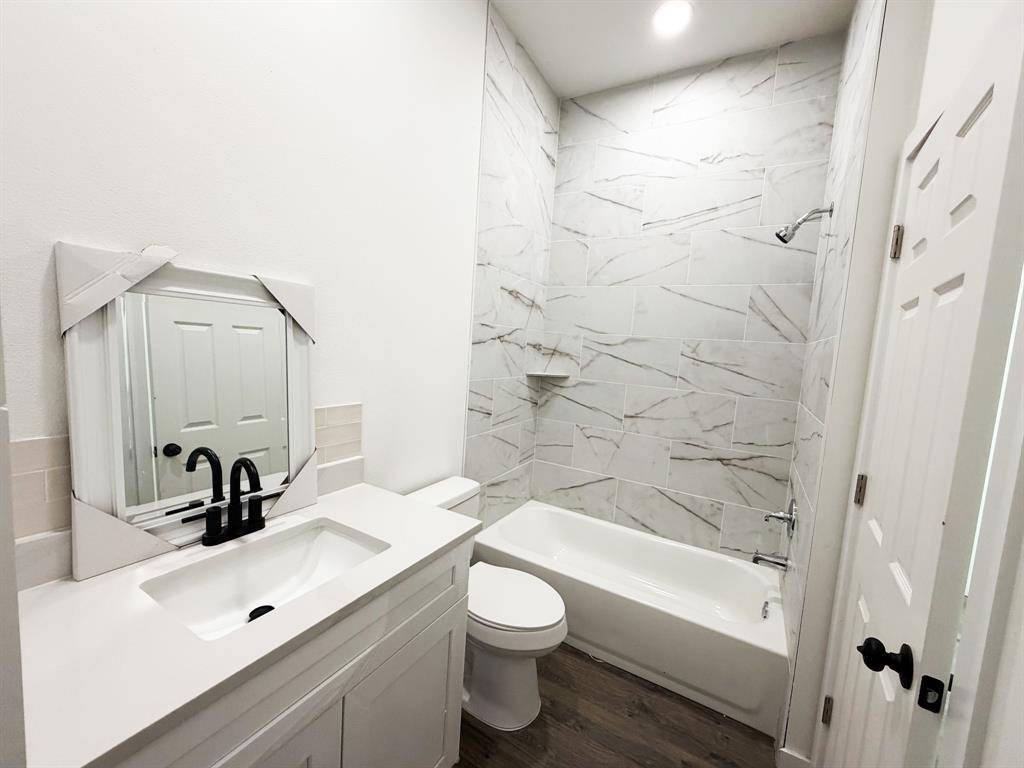 138 Blushing DR, Cedar Creek, TX 78612
