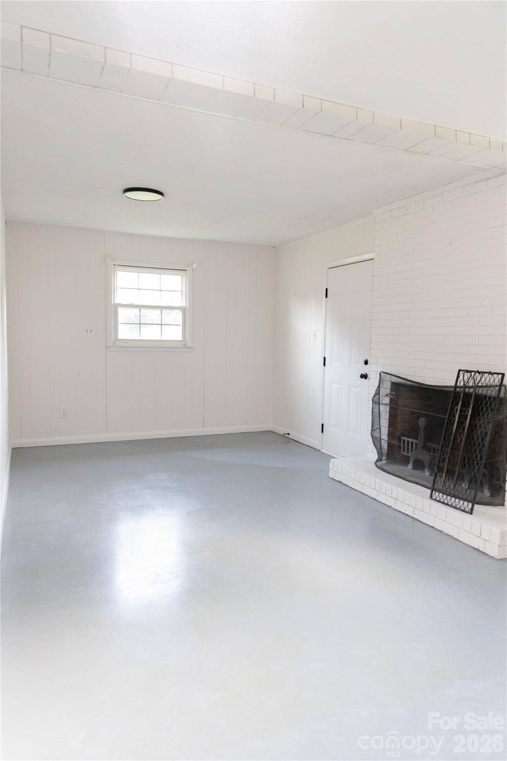 1527 Kingston DR, Kannapolis, NC 28083