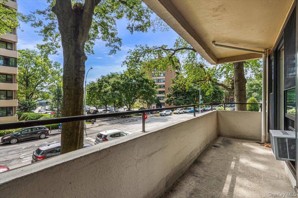 7-24 166th ST #2D, Beechhurst, NY 11357