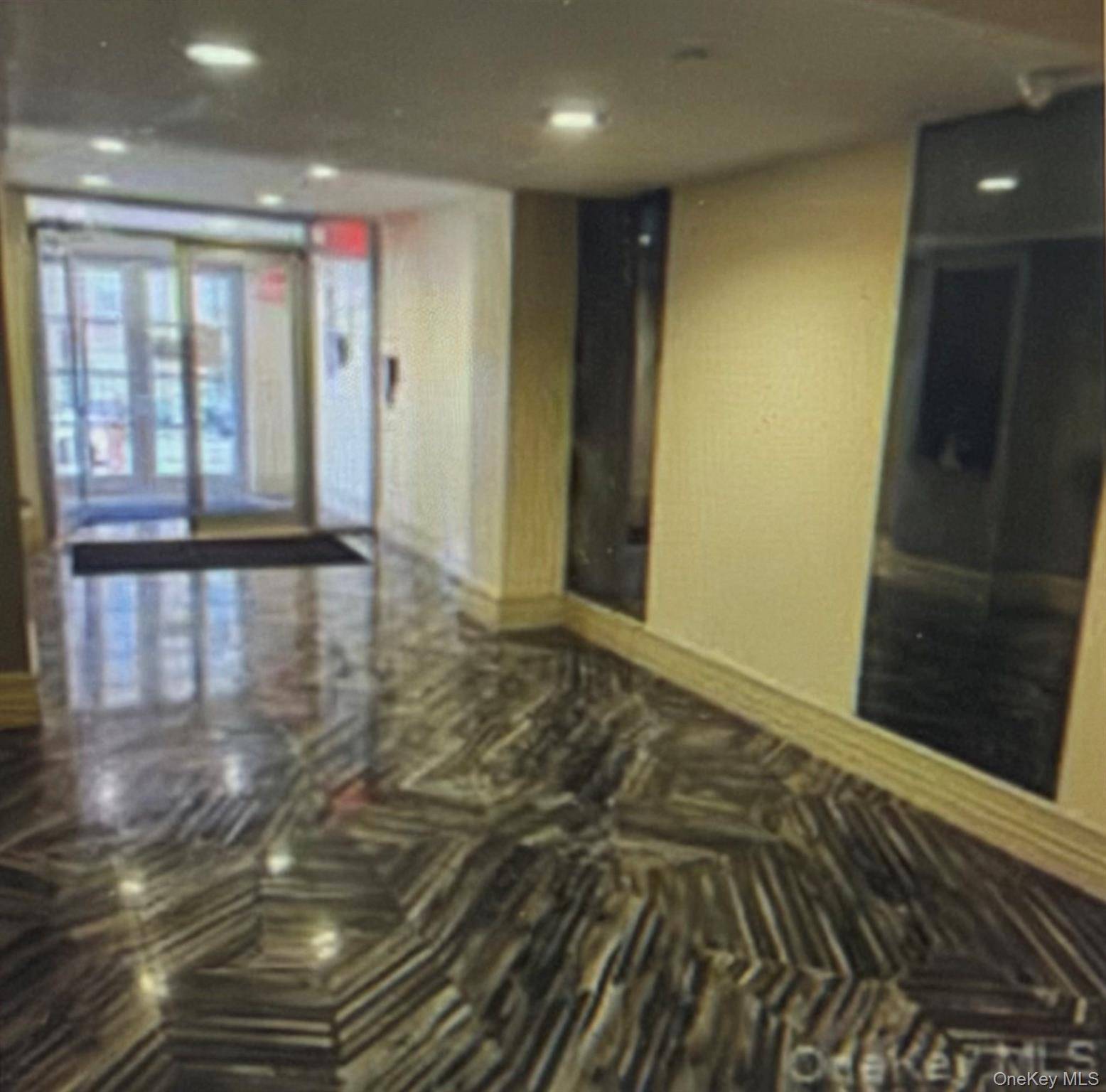 85-15 120th #3A, Kew Gardens, NY 11415
