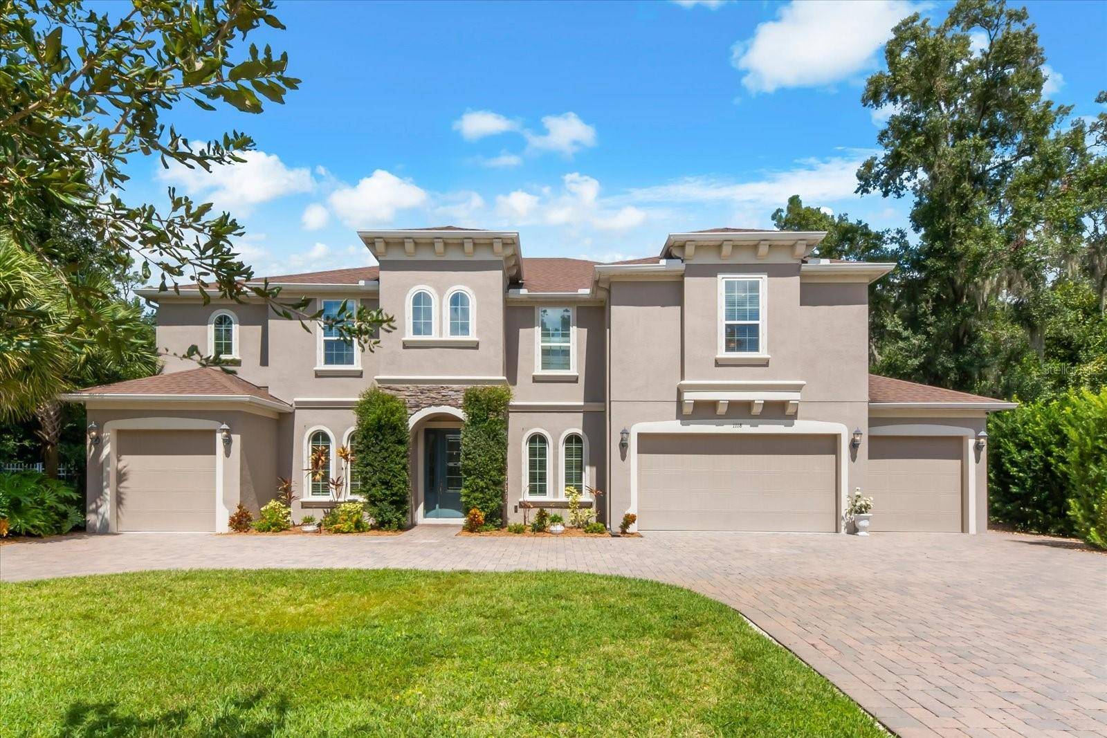 1118 LAKE HANNA DR, Lutz, FL 33549