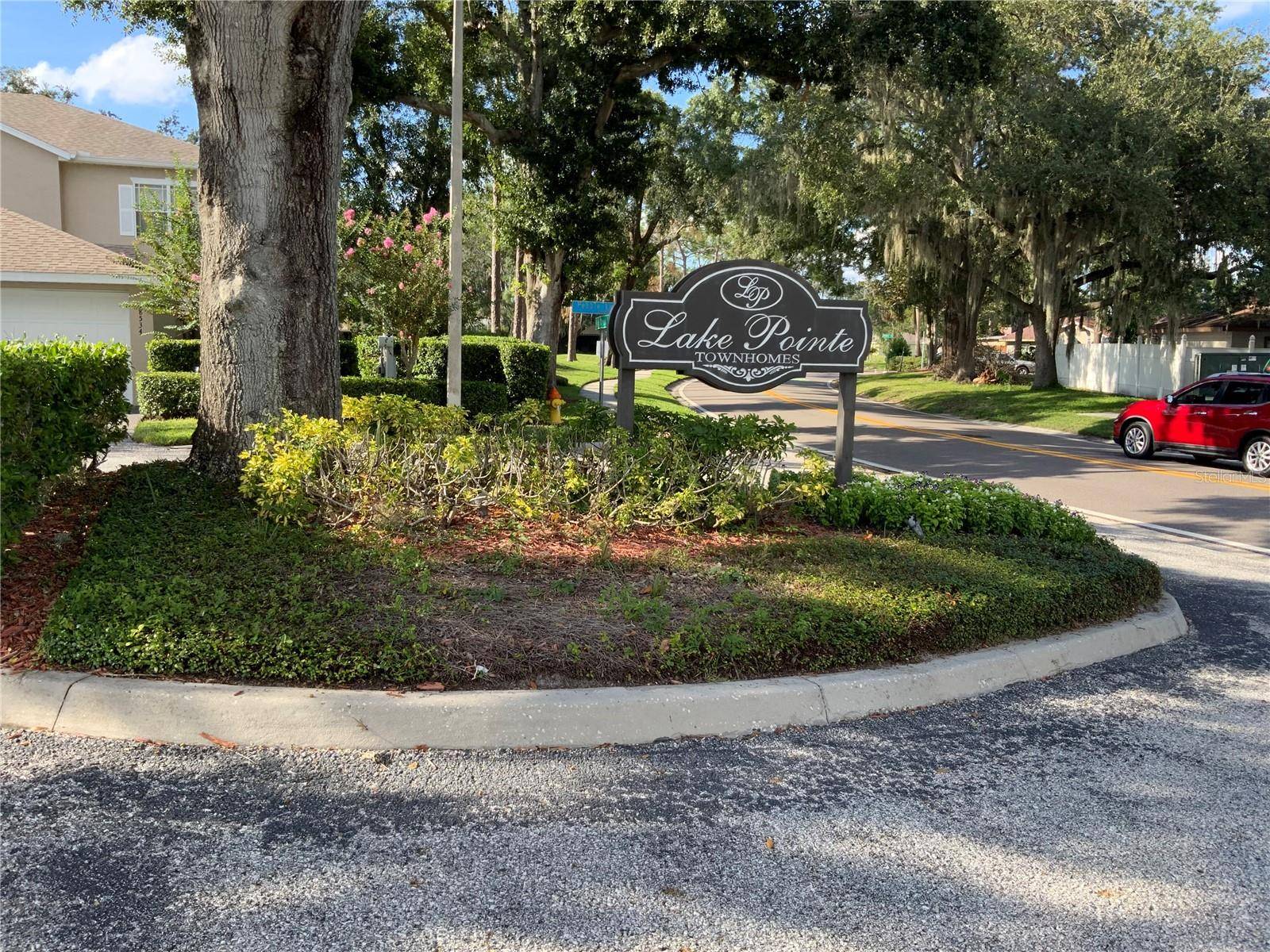 18533 PEBBLE LAKE CT, Tampa, FL 33647