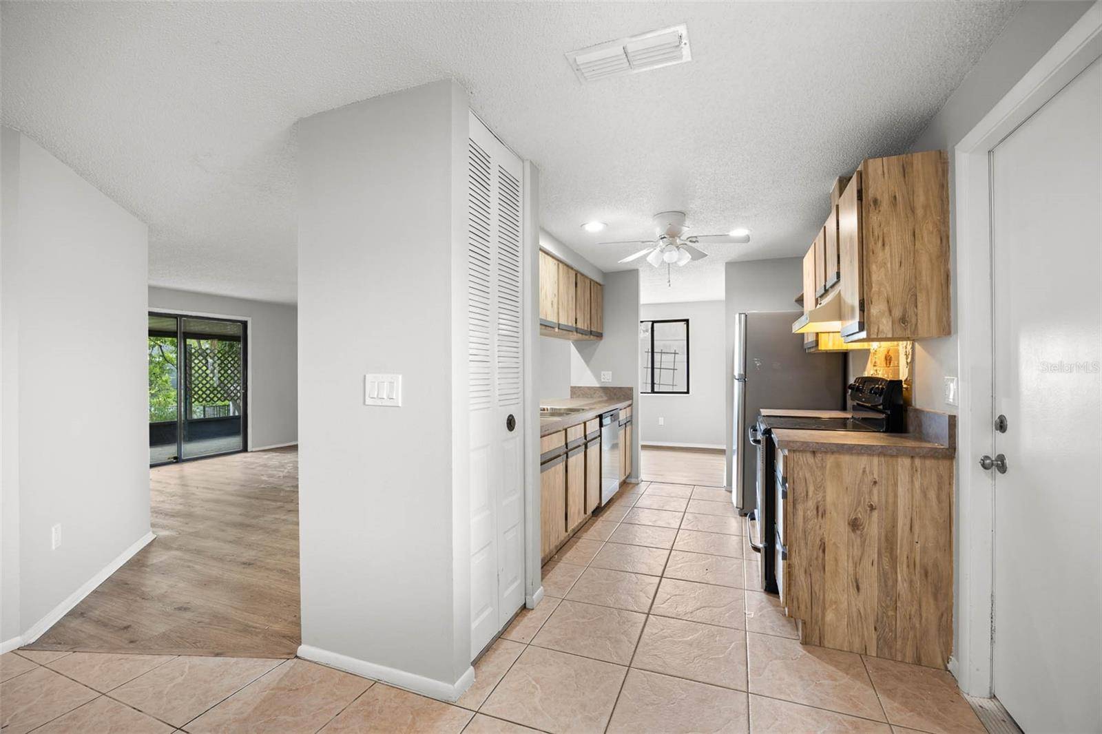 627 TIMBER BAY CIR W, Oldsmar, FL 34677