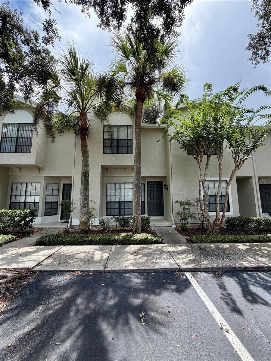 5100 BURCHETTE RD #2302, Tampa, FL 33647