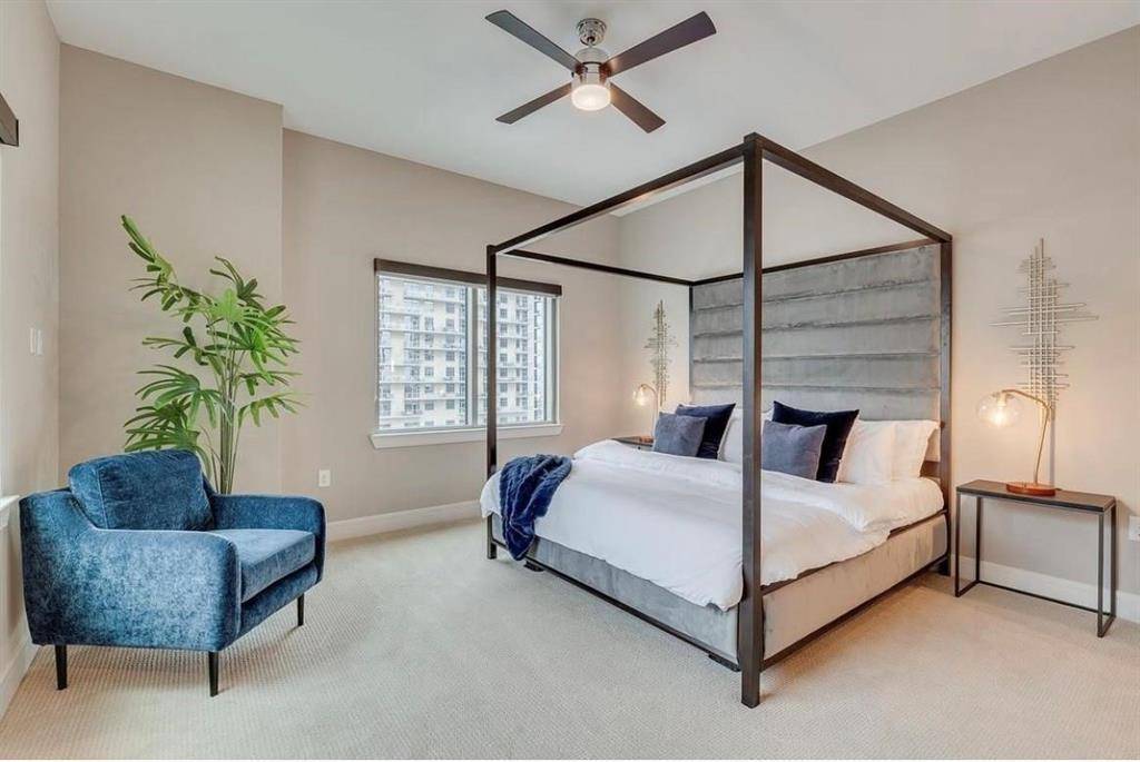 2323 N Akard Street #1401, Dallas, TX 75201