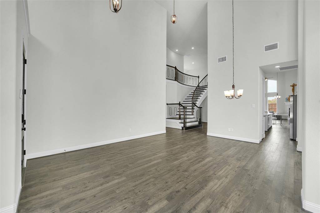 804 Meadow Holly Drive, Wylie, TX 75098