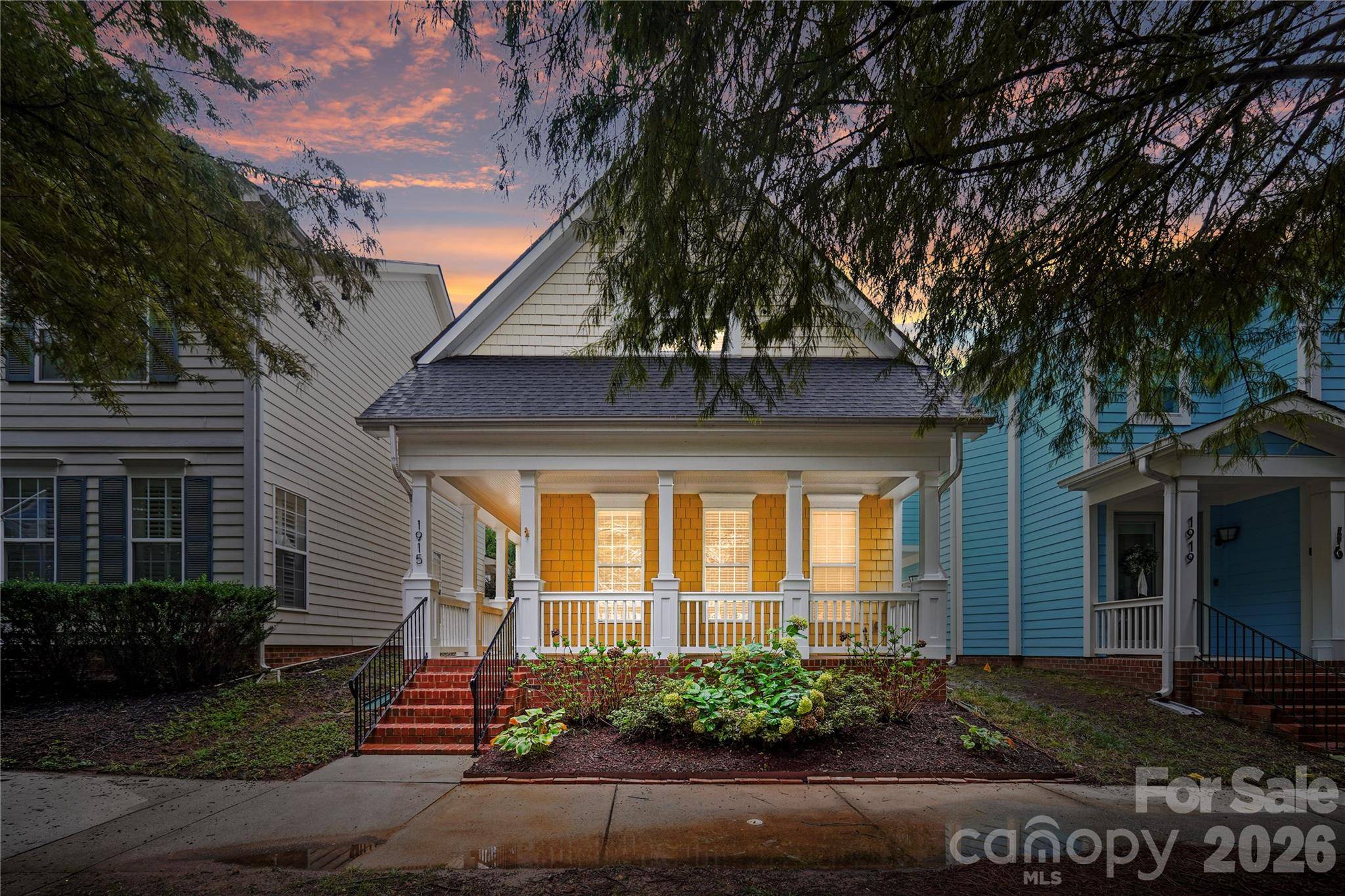 1915 Lela AVE, Charlotte, NC 28208