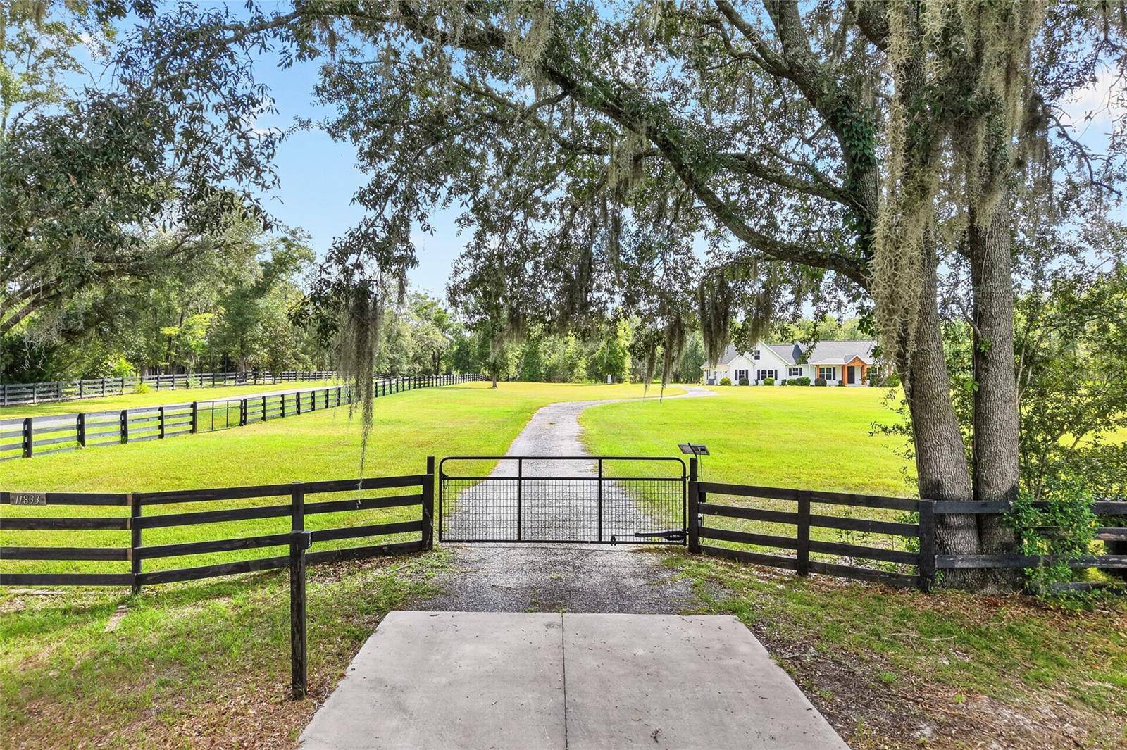 11833 NW 234TH ST, Alachua, FL 32615