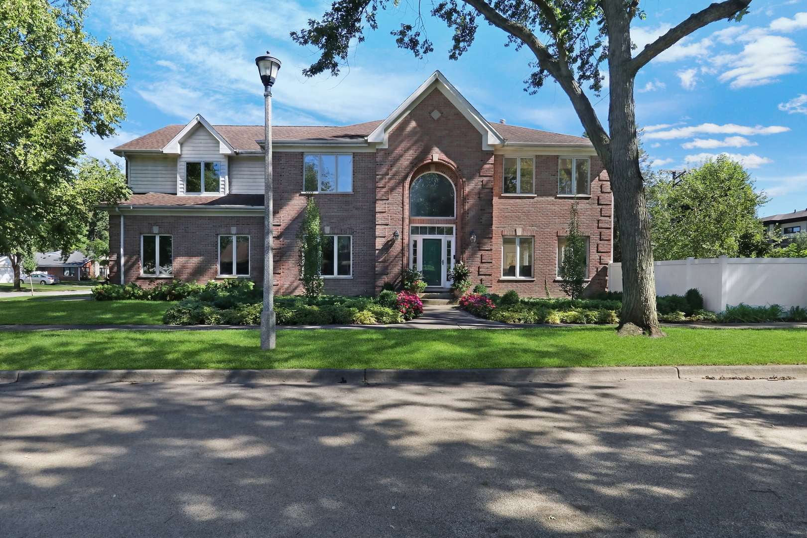 5153 Farwell AVE, Skokie, IL 60077