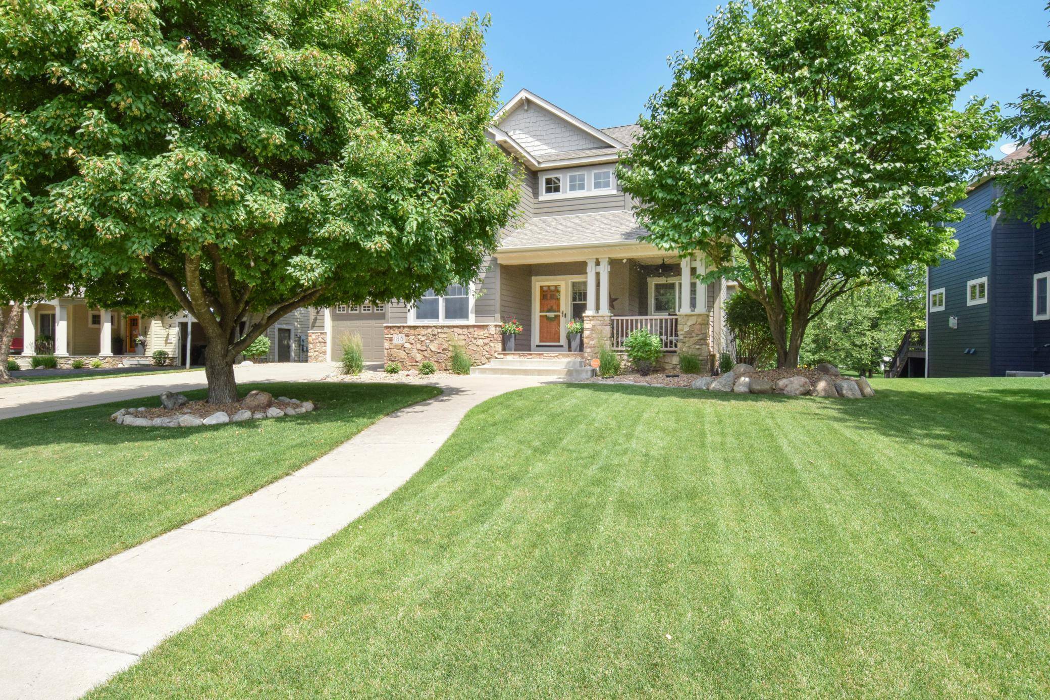 11315 Goose Lake Pkwy, Maple Grove, MN 55369