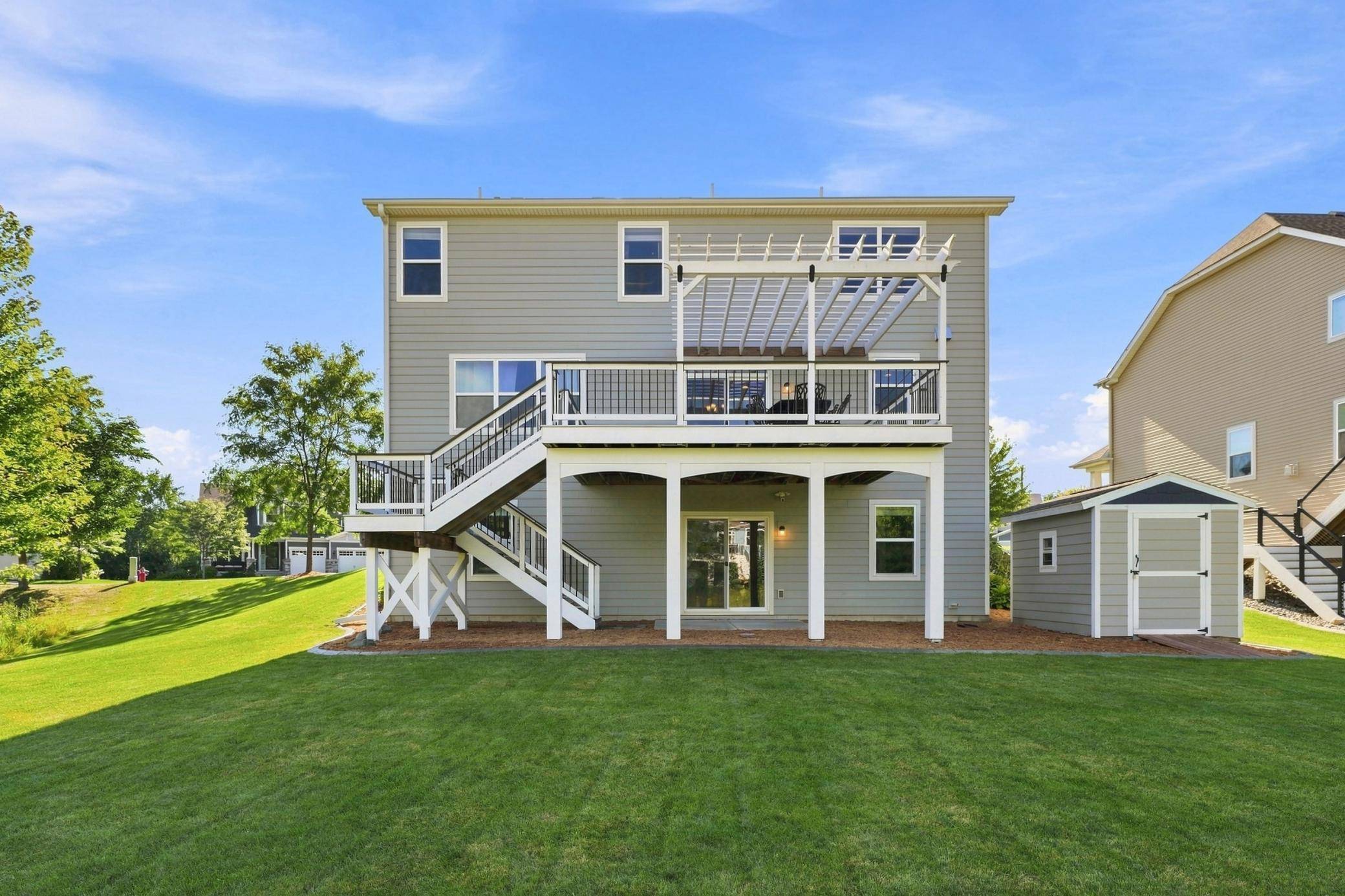 833 Red Cedar CT, Chaska, MN 55318