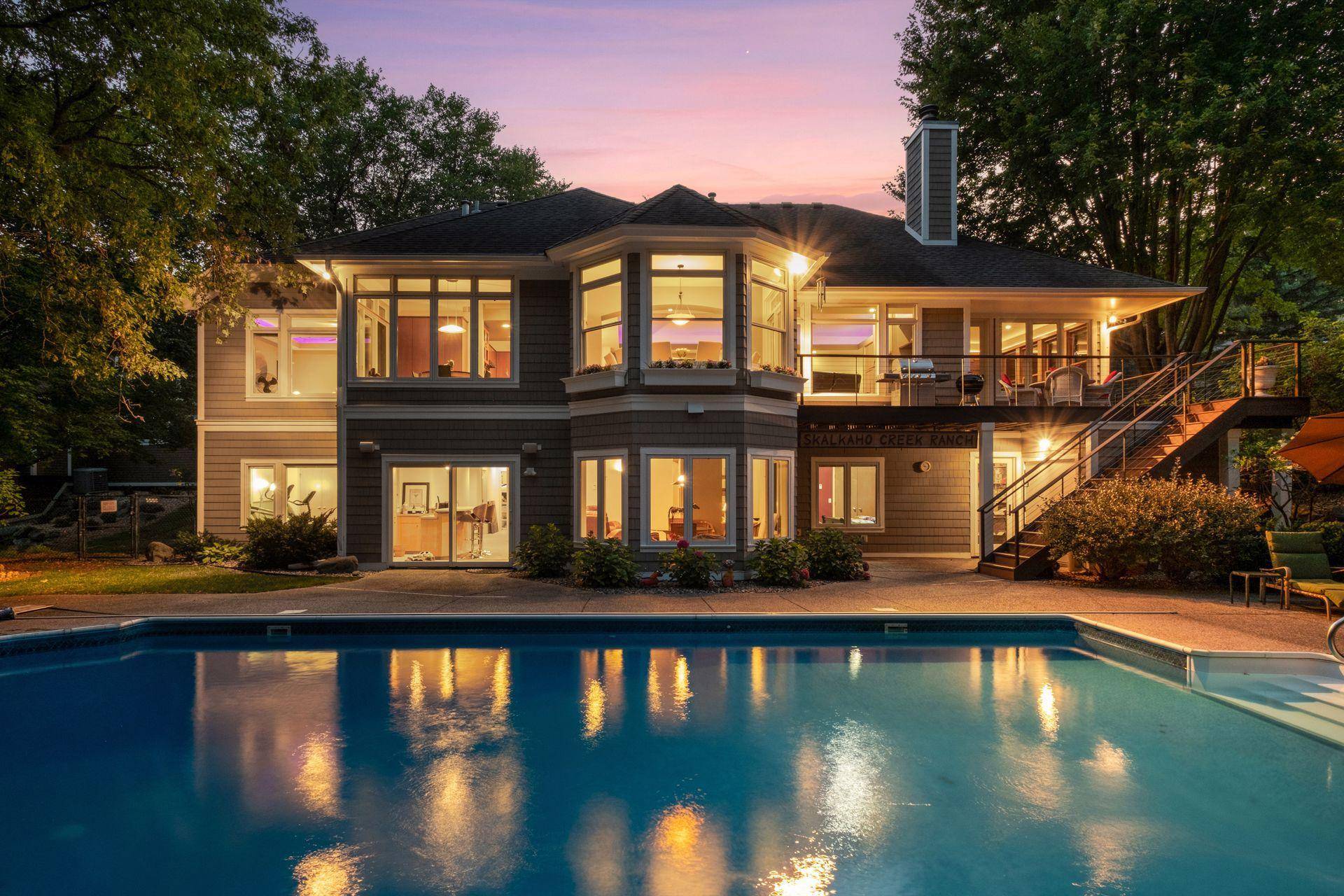 2841 Ella LN, Minnetonka, MN 55305