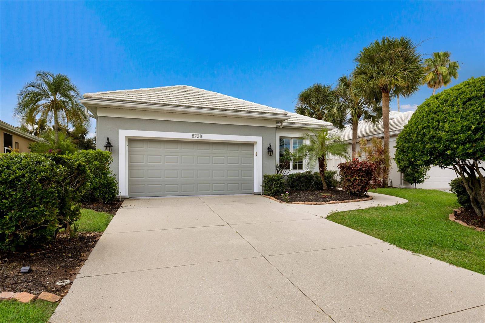 8728 52ND DR E, Bradenton, FL 34211