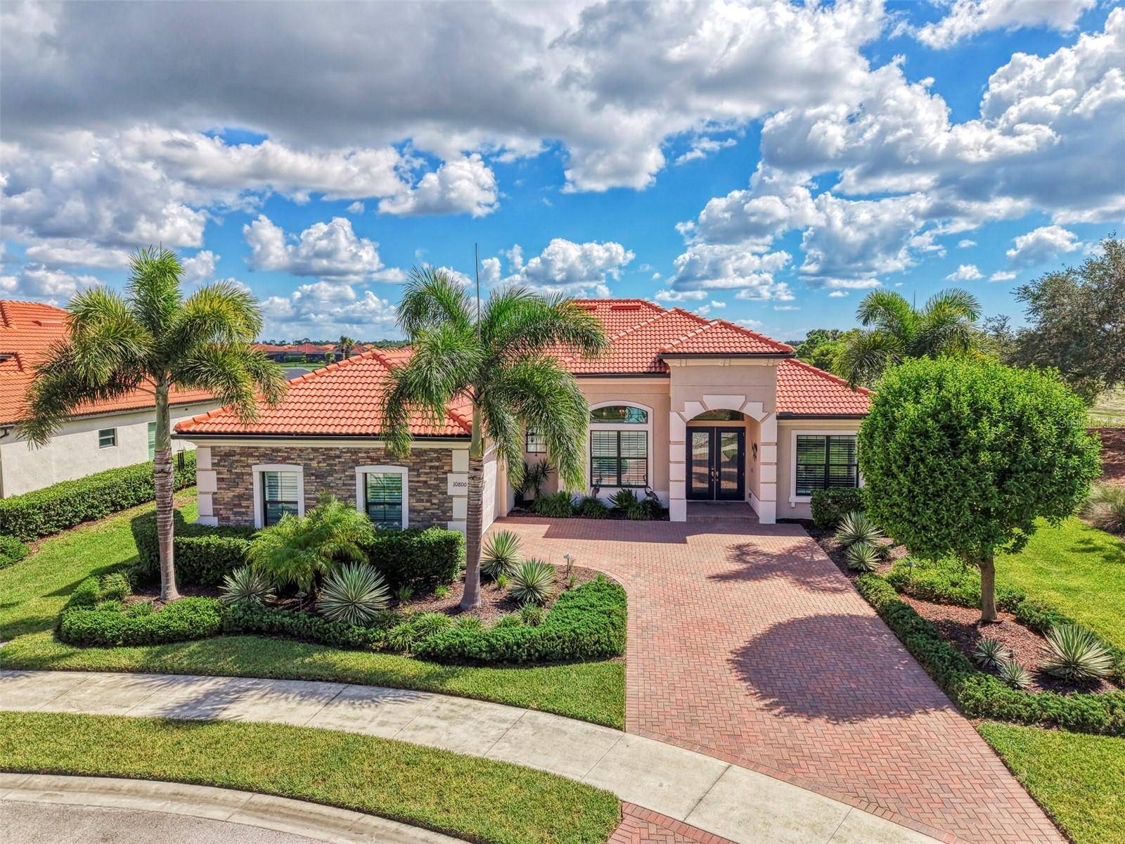 10800 WHISK FERN DR, Venice, FL 34293