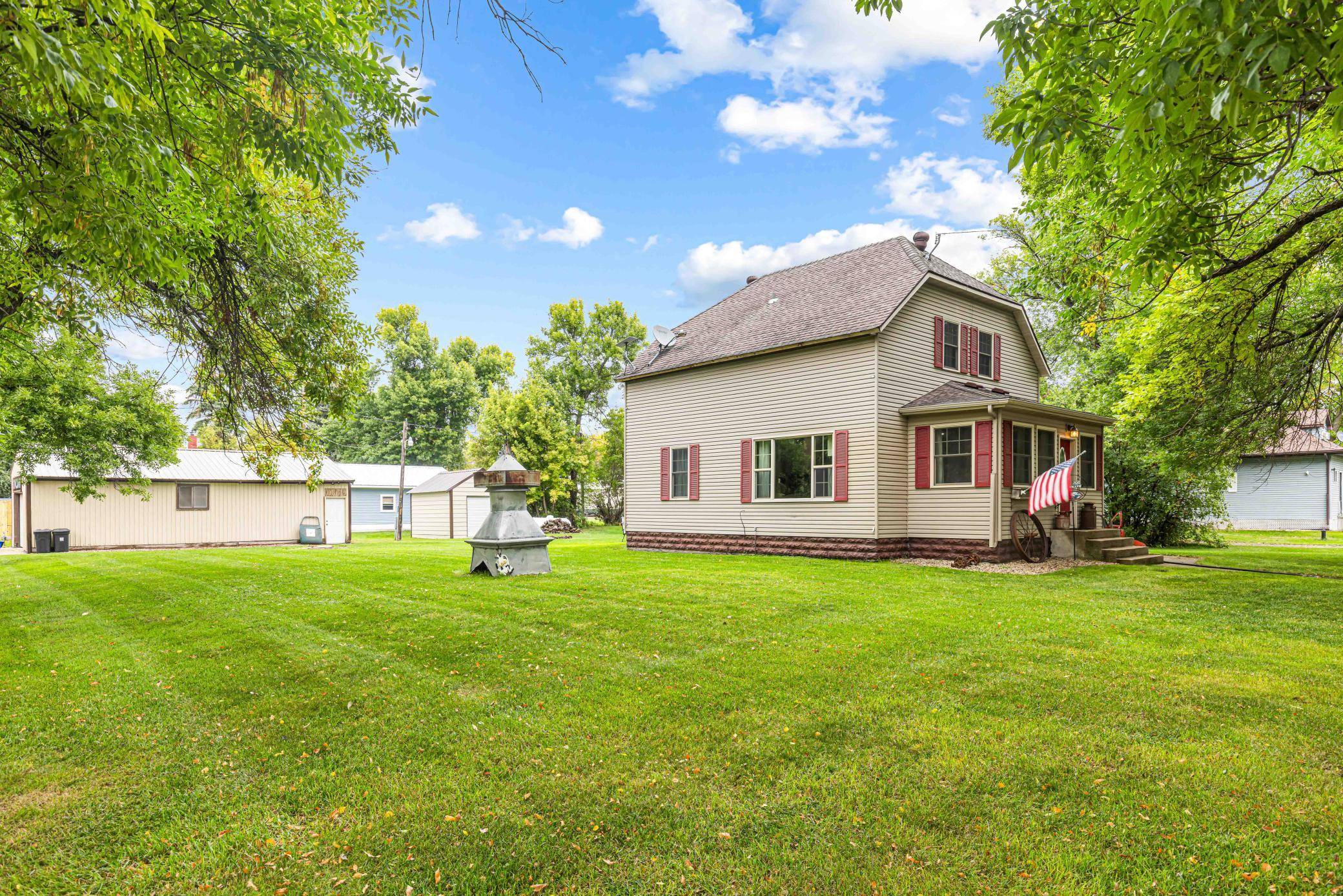 14800 90th AVE S, Barnesville, MN 56514