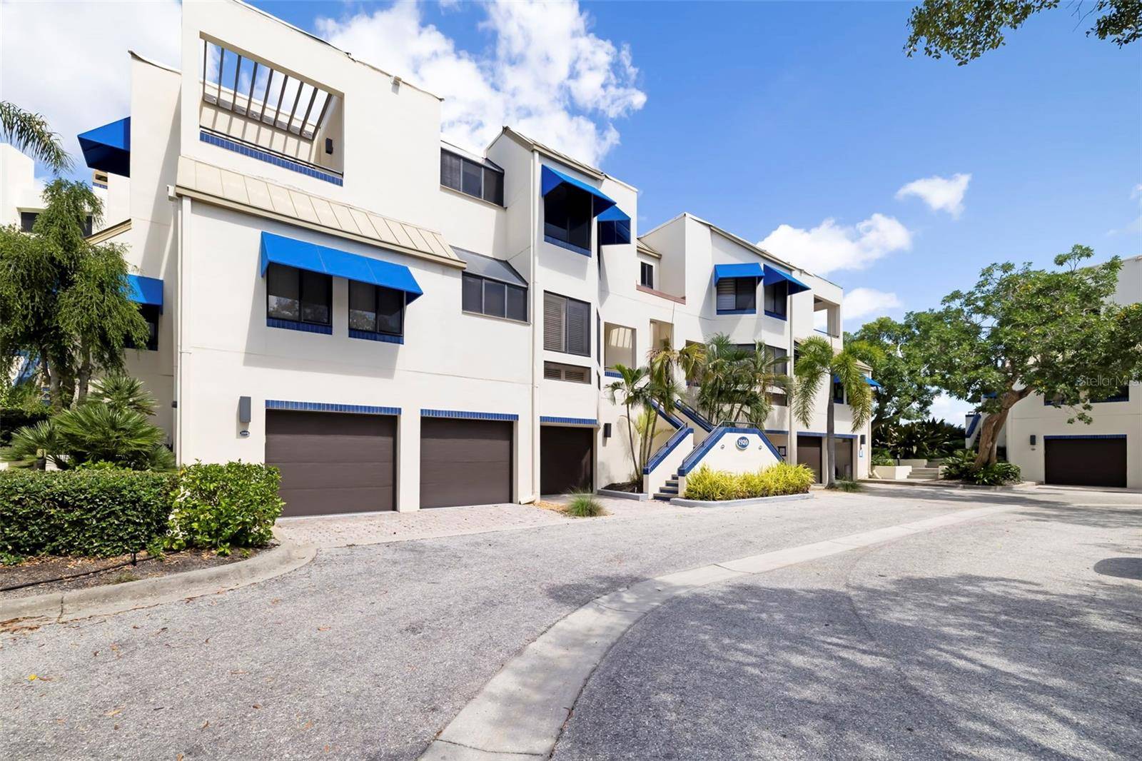 1920 HARBOURSIDE DR #1003, Longboat Key, FL 34228