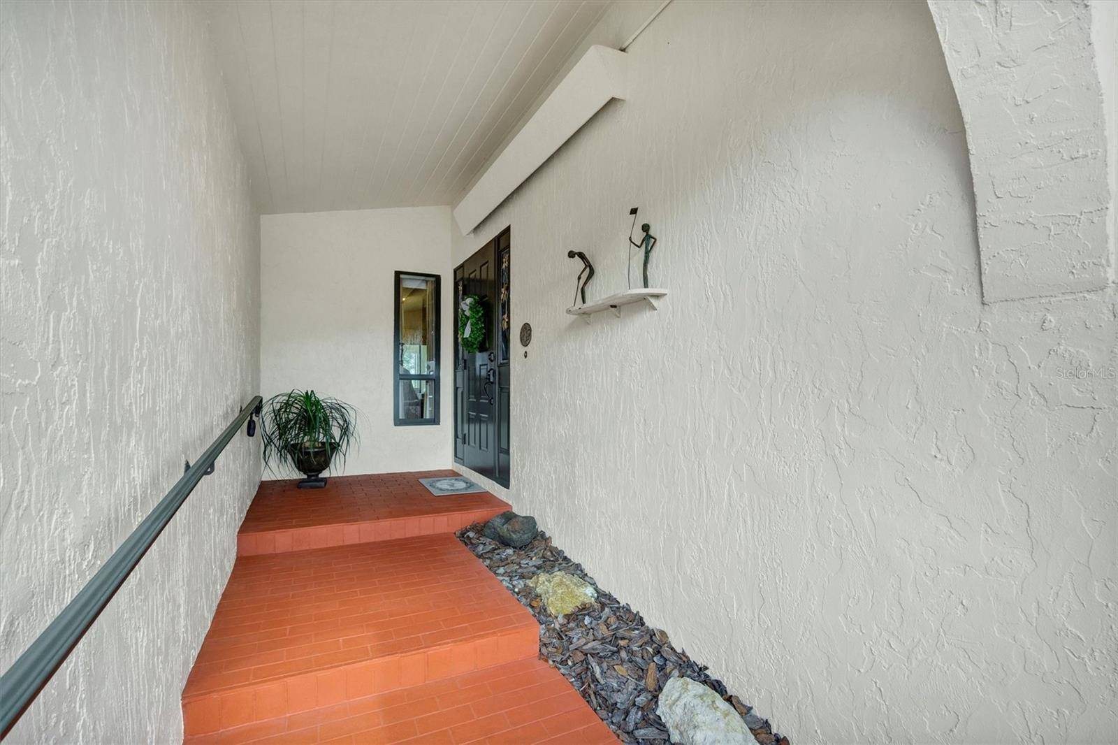 6002 COUNTRY CLUB DR, Lake Wales, FL 33898