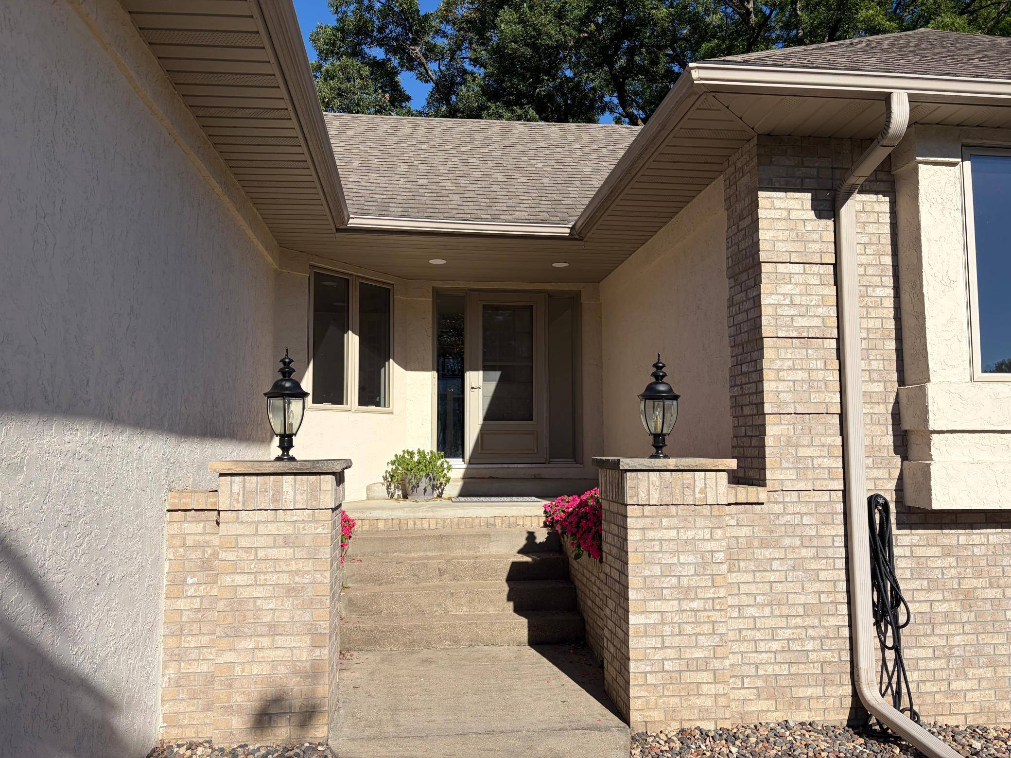 13172 Galleria PL, Apple Valley, MN 55124