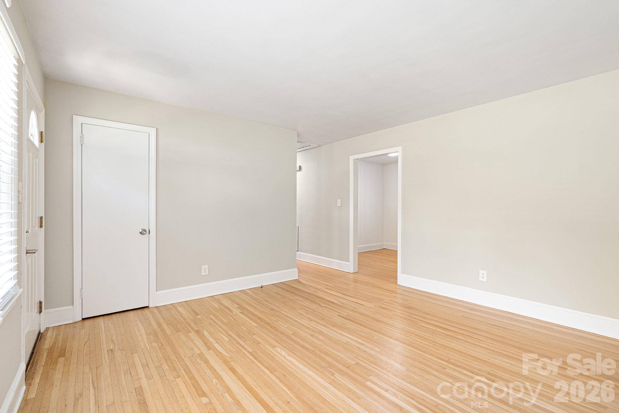 1914 Kilborne DR, Charlotte, NC 28205