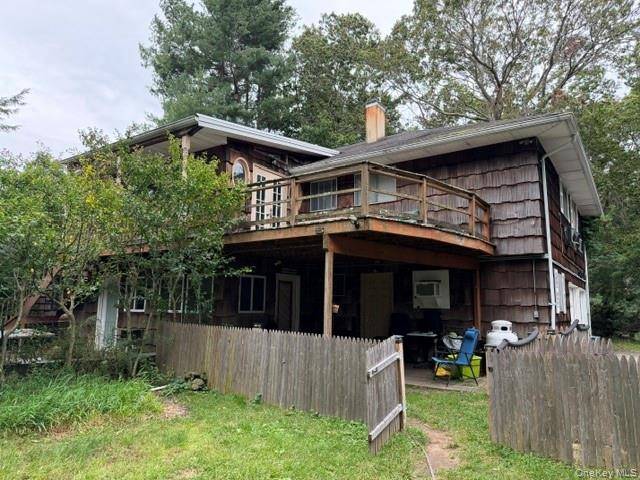 9 Glenwood AVE, Miller Place, NY 11764