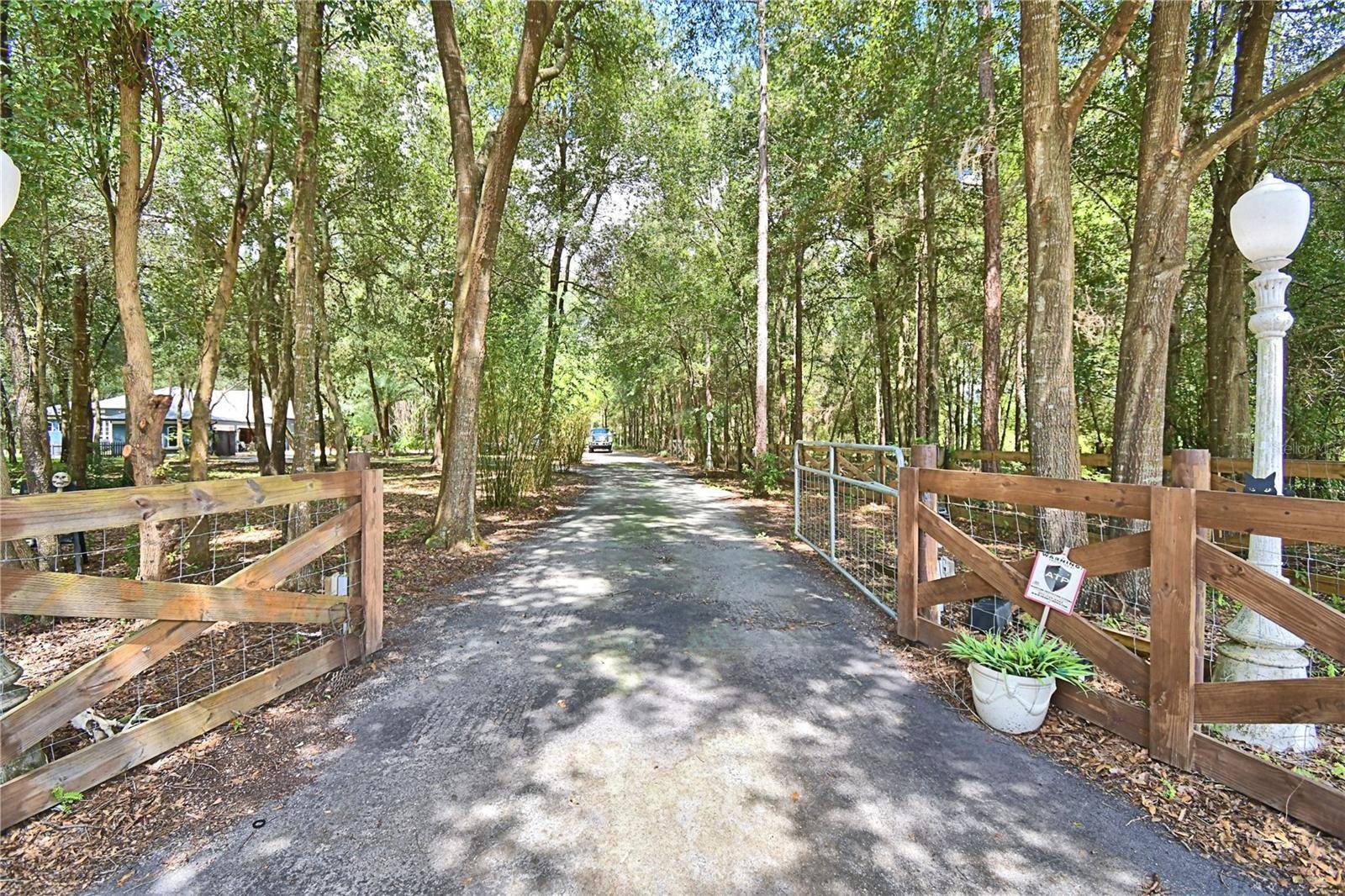 6711 REDWING RD, Groveland, FL 34736