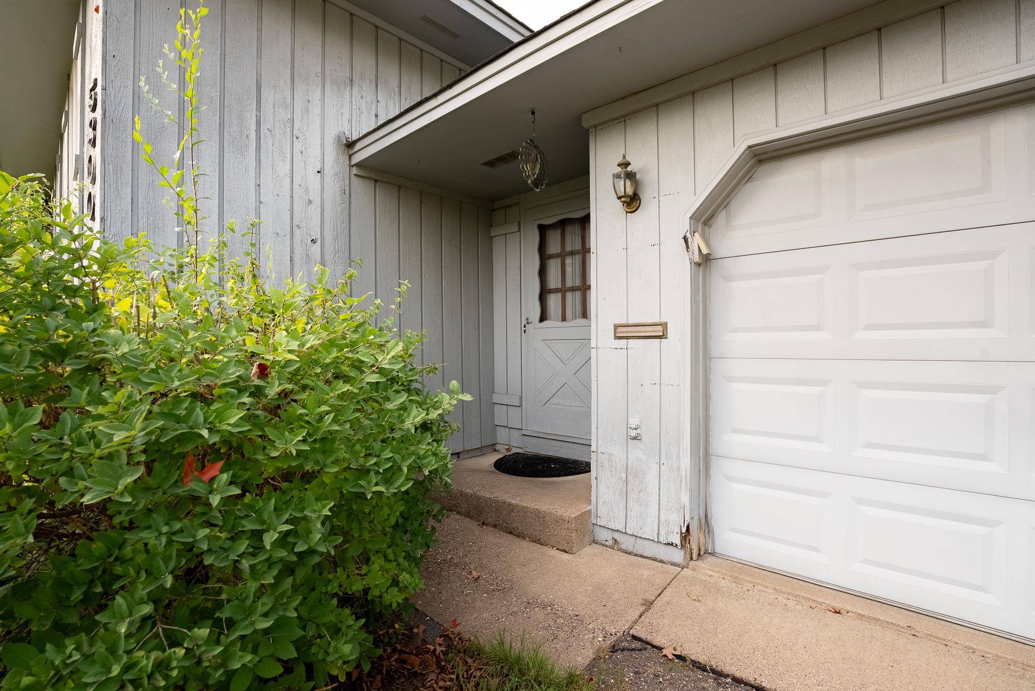 5300 77th AVE N, Brooklyn Park, MN 55443