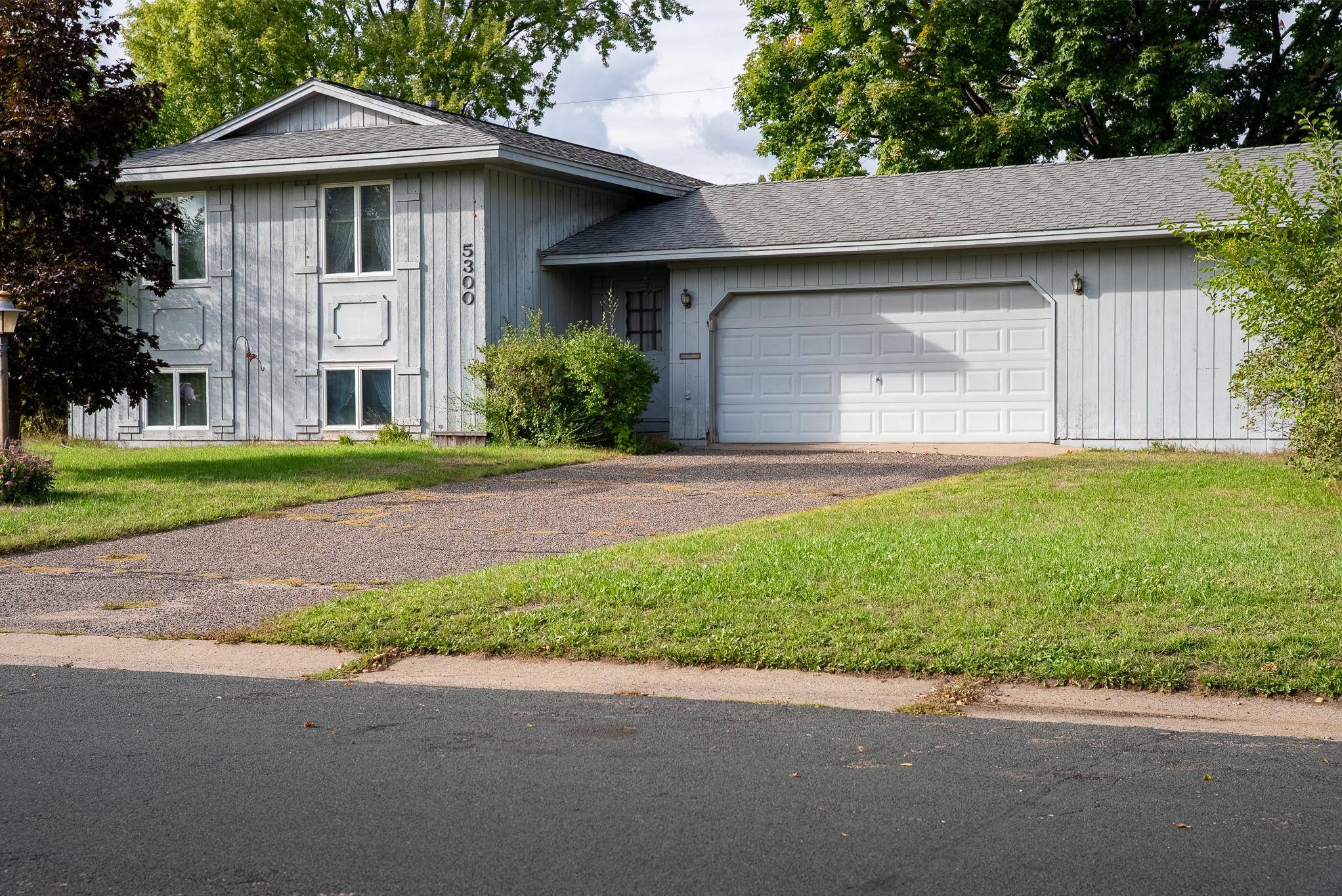 5300 77th AVE N, Brooklyn Park, MN 55443