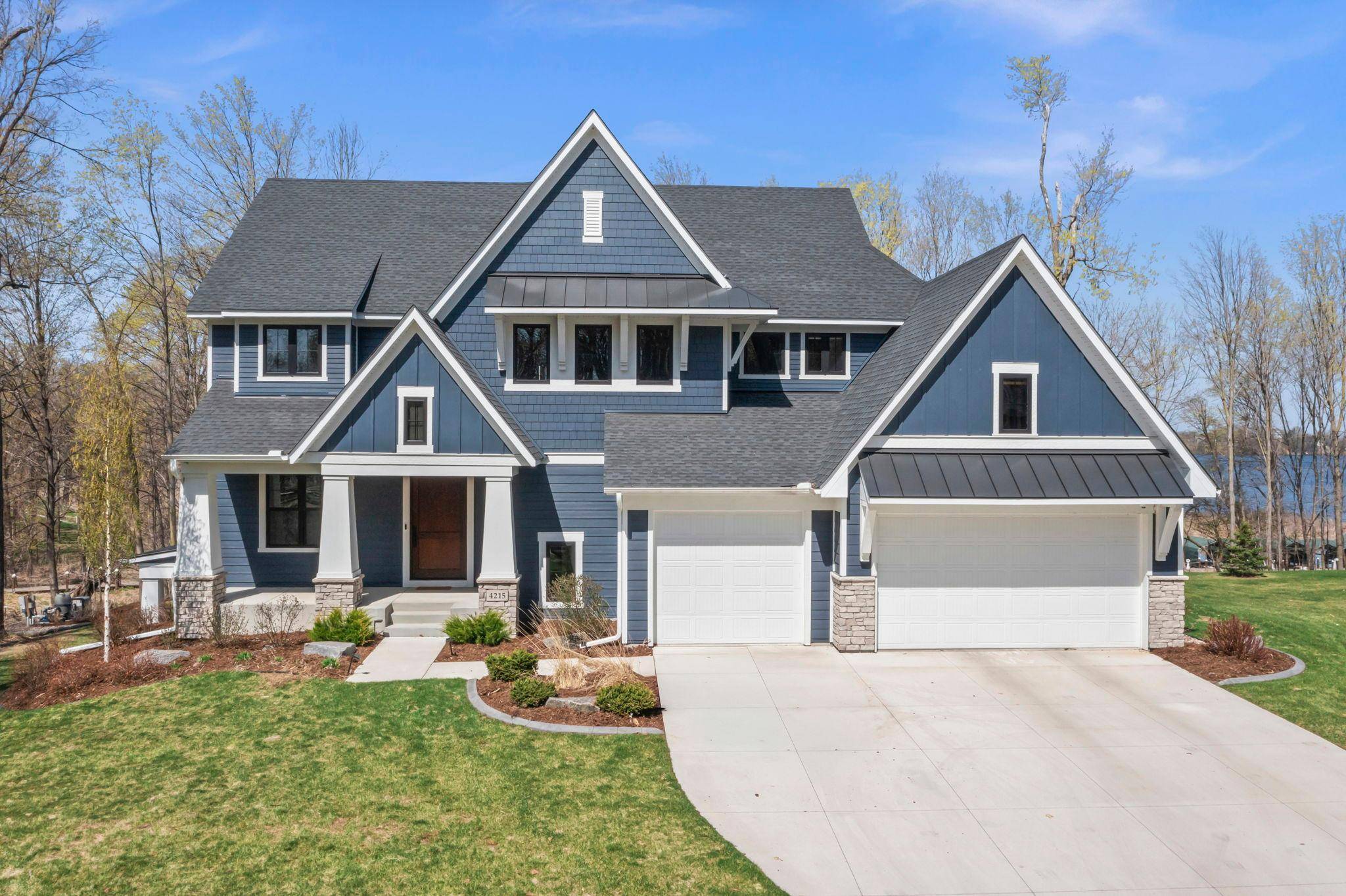 4215 Halsteads Bay LN, Excelsior, MN 55331