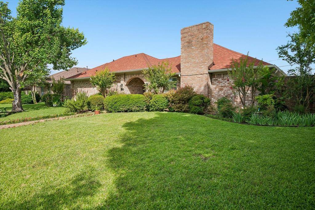 6611 Fernshaw Drive, Dallas, TX 75248