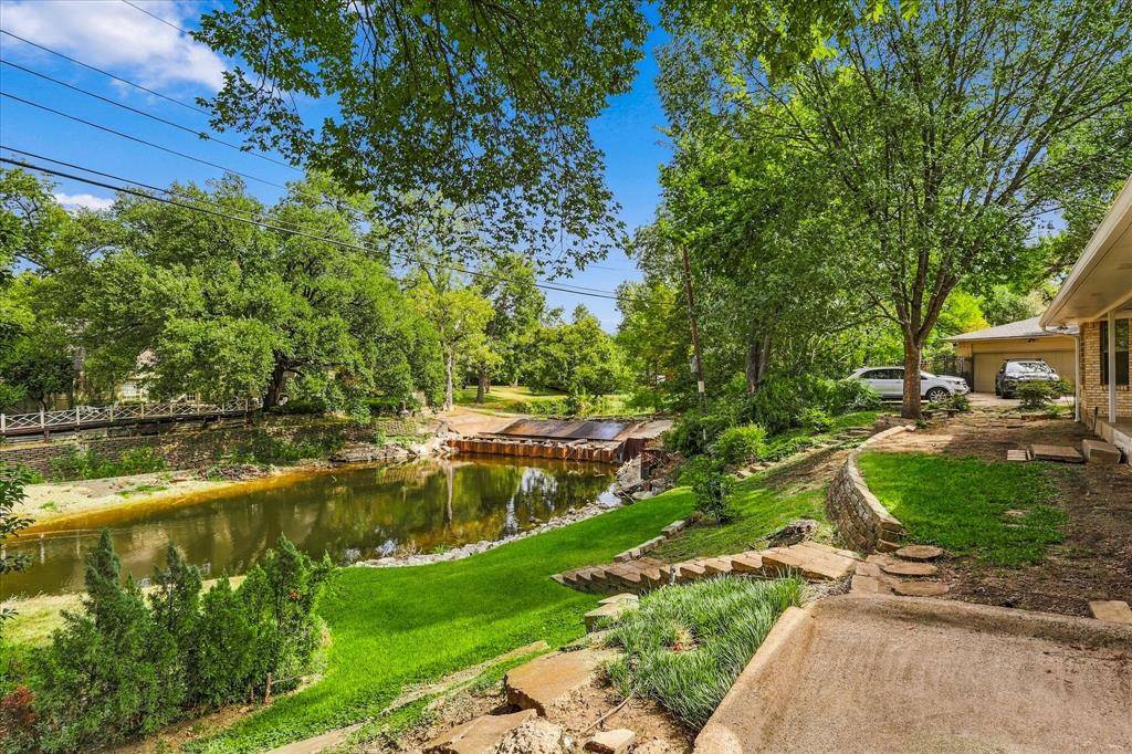 2811 Reedcroft Drive, Farmers Branch, TX 75234