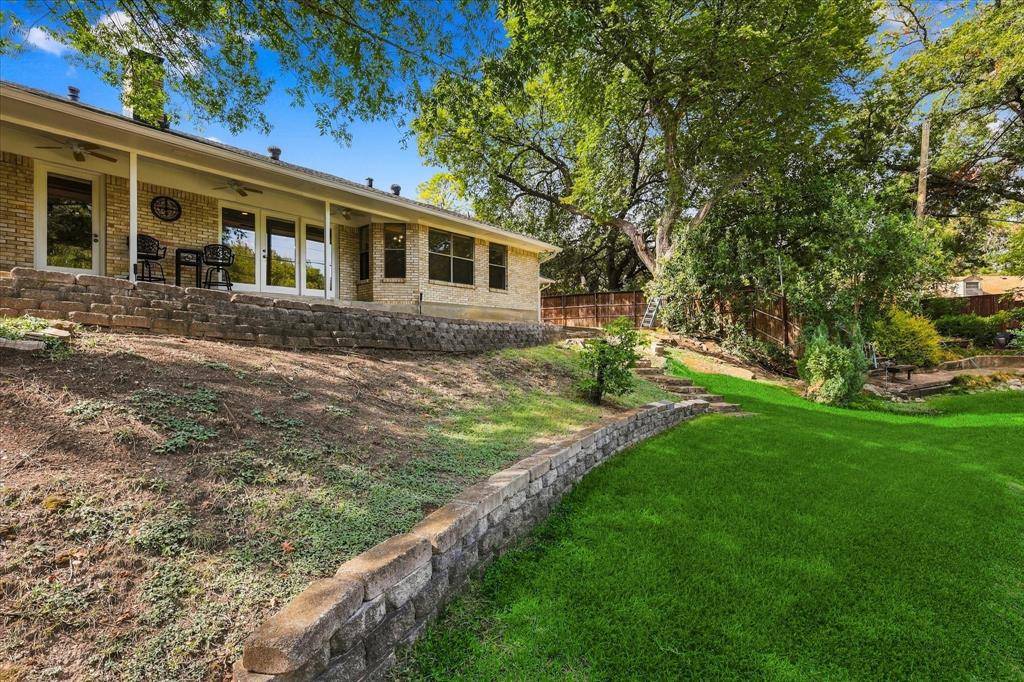 2811 Reedcroft Drive, Farmers Branch, TX 75234