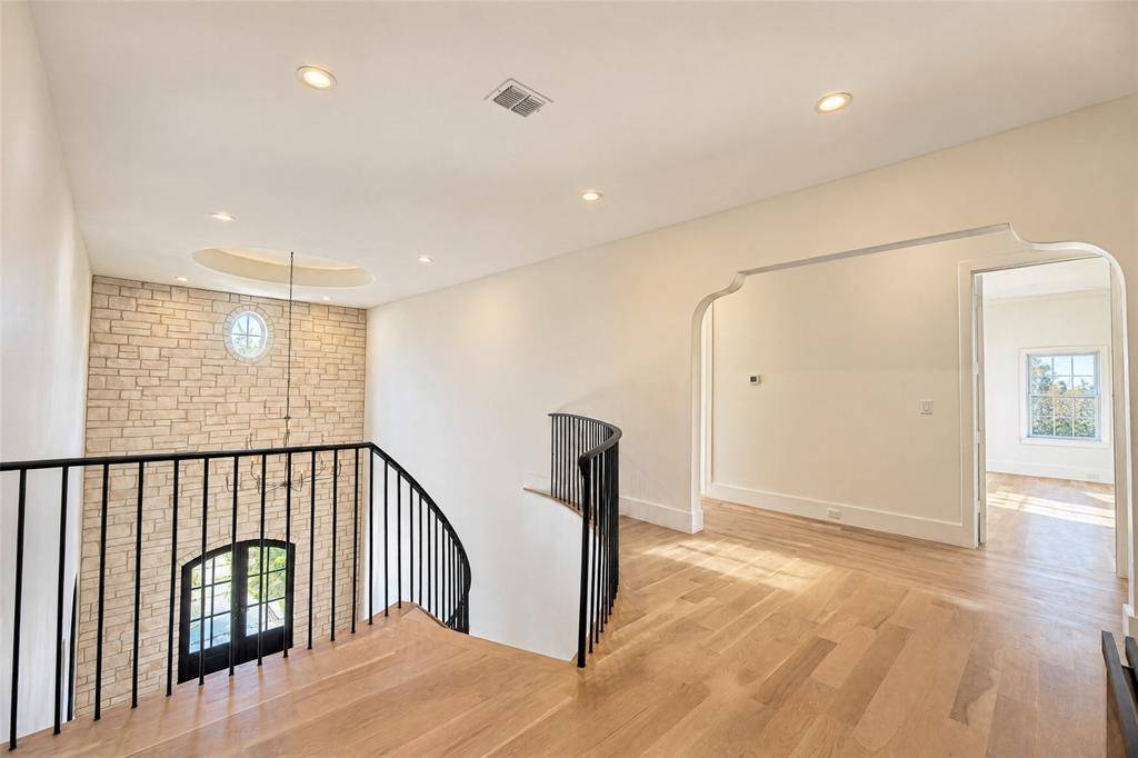 3733 Clover Lane, Dallas, TX 75220