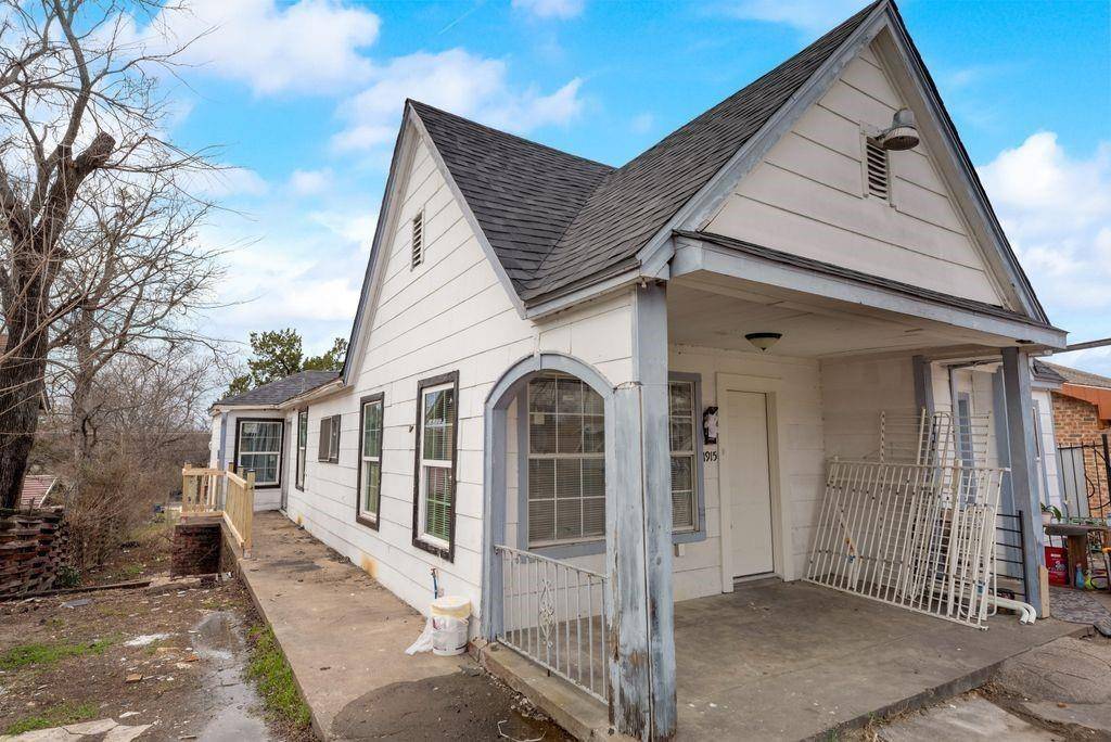 1915 Alaska Avenue, Dallas, TX 75216
