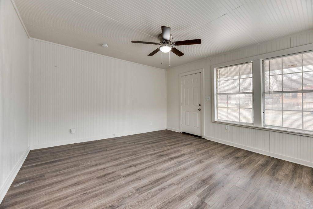 1915 Alaska Avenue, Dallas, TX 75216