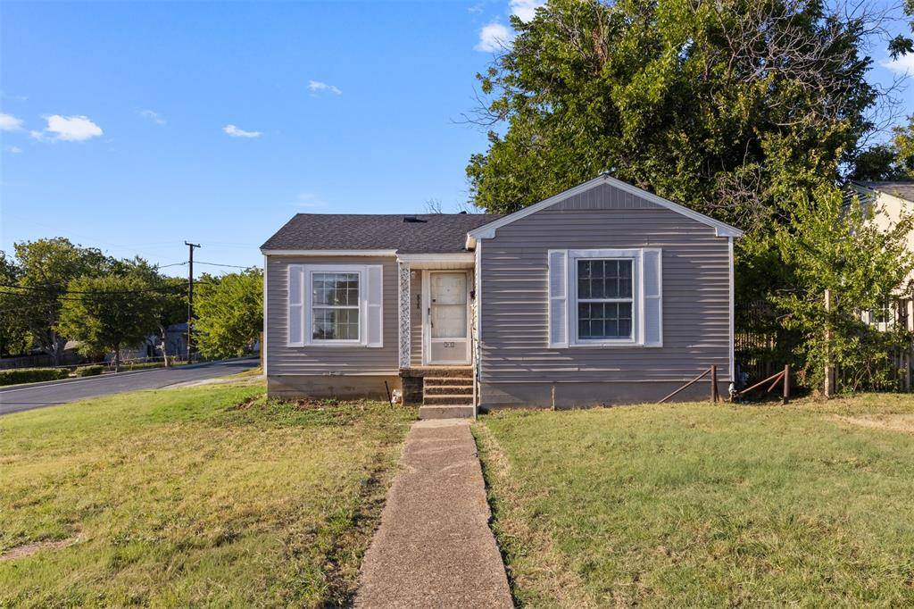 838 Dalworth Street, Grand Prairie, TX 75050
