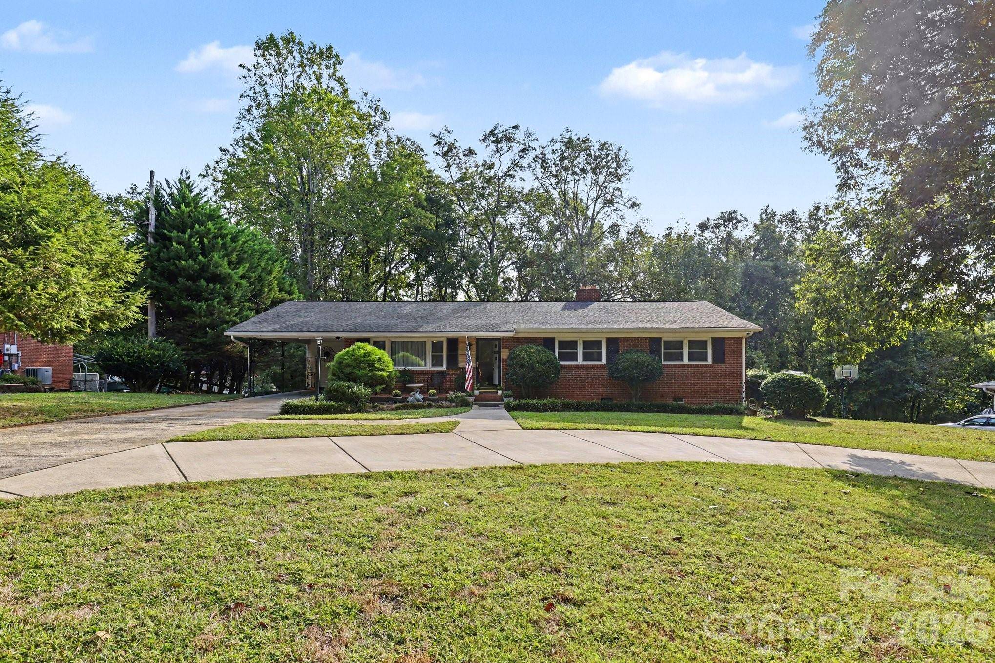 1910 Wildwood RD, Gastonia, NC 28052
