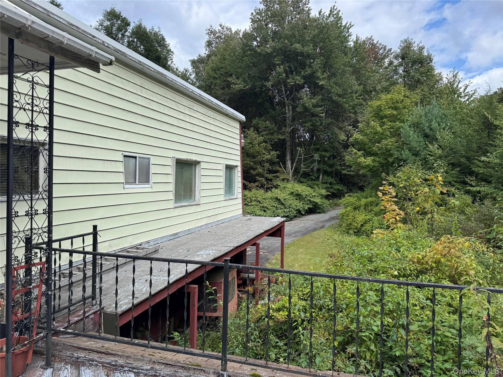 186 Twin Bridge RD, Liberty, NY 12754