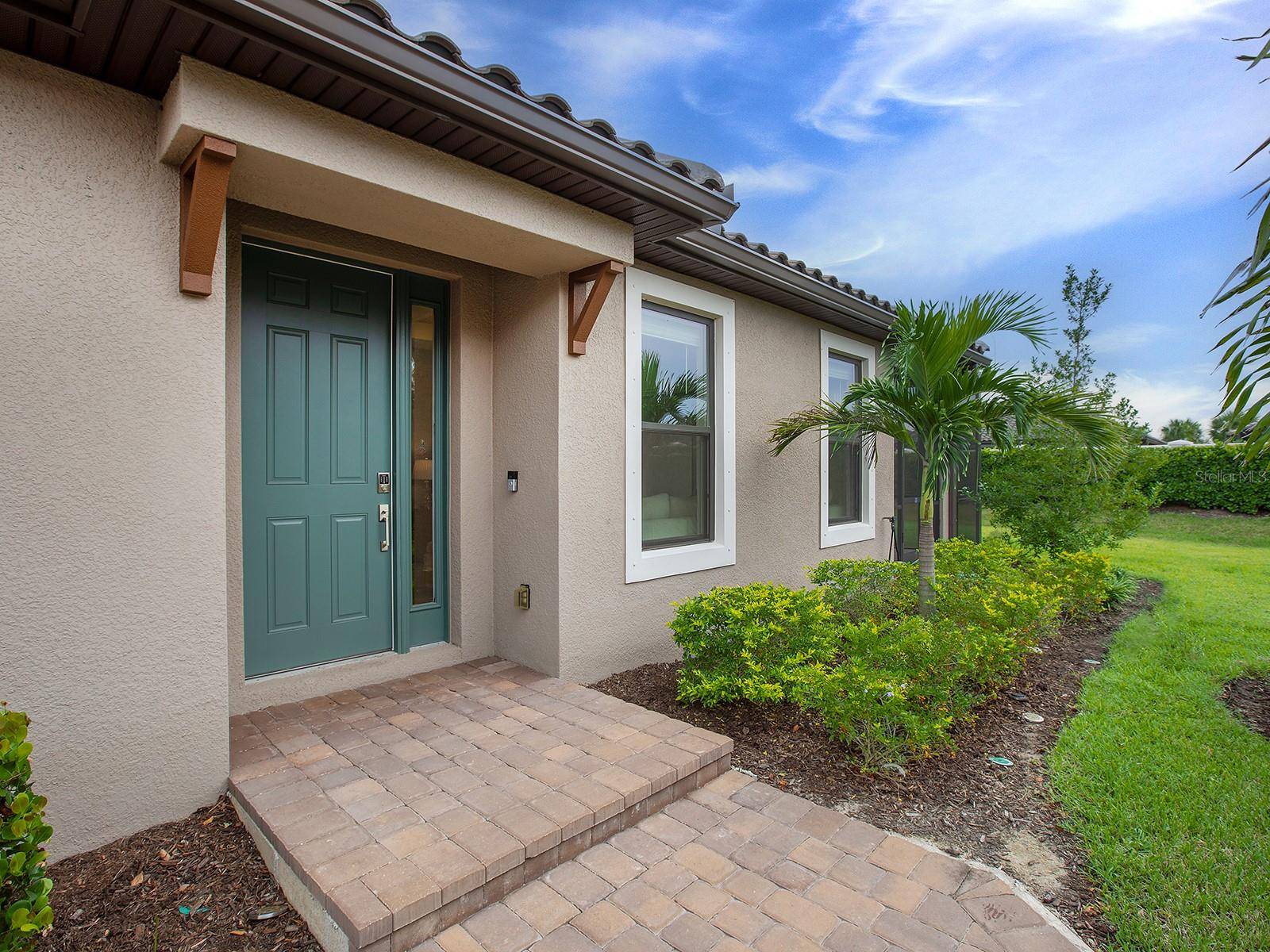 10053 MORNING MIST LN, Sarasota, FL 34241
