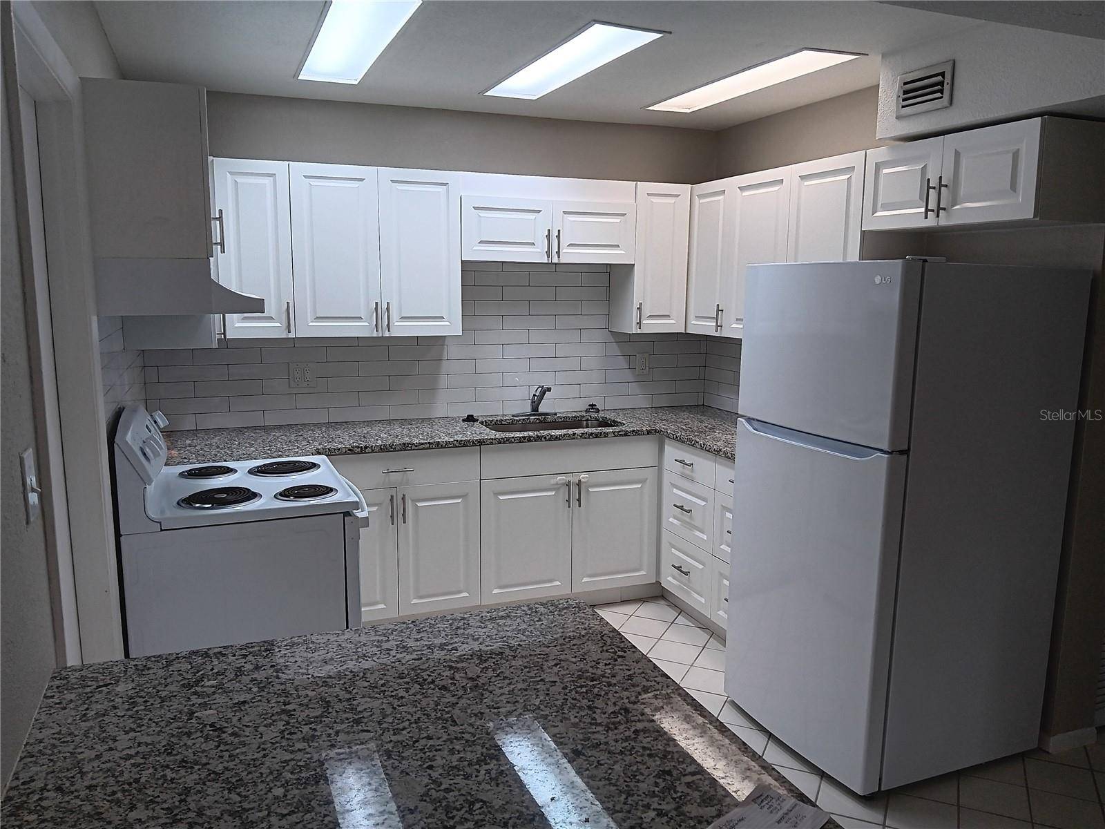 3756 AMHERST WAY #1, Sarasota, FL 34232