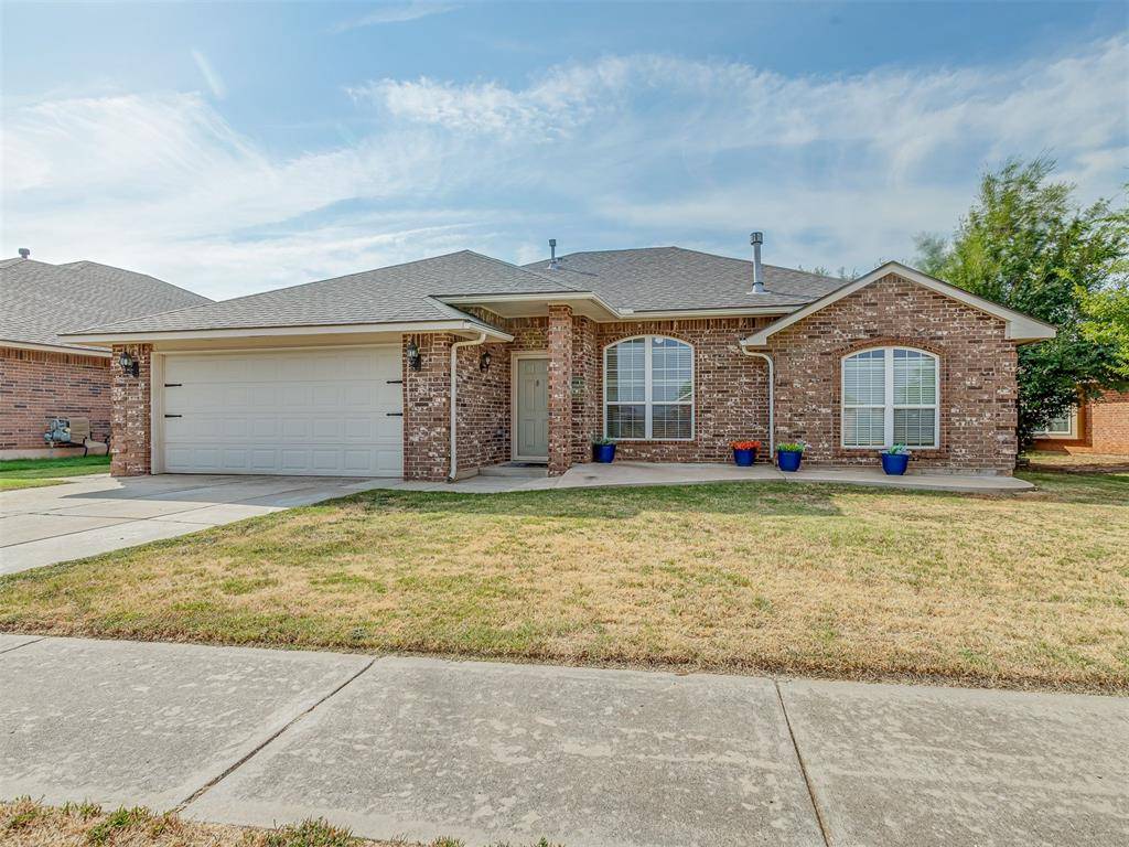 2200 Scissortail Landing DR, Edmond, OK 73012