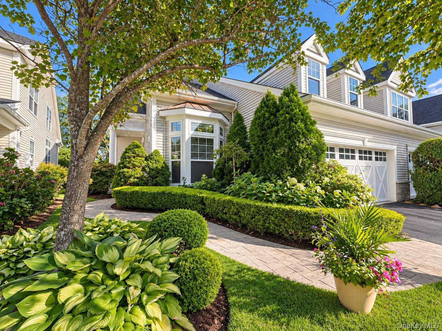 63 Encore BLVD, Eastport, NY 11941