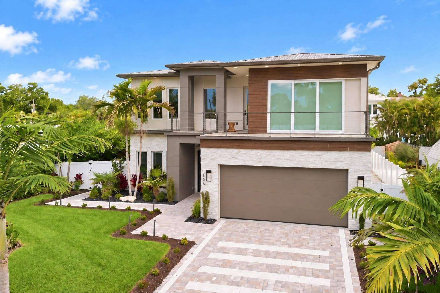 1805 GOLDENROD ST, Sarasota, FL 34239