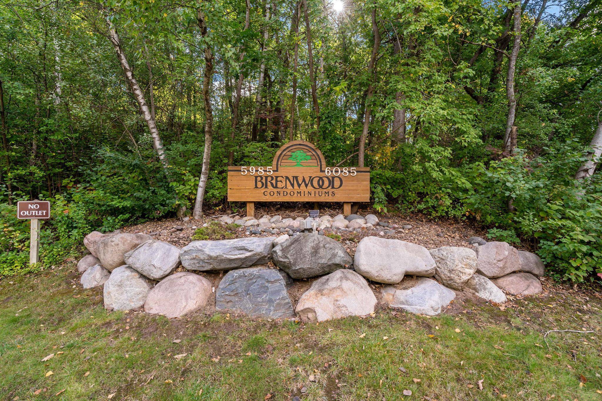 5985 Rowland RD #308, Minnetonka, MN 55343